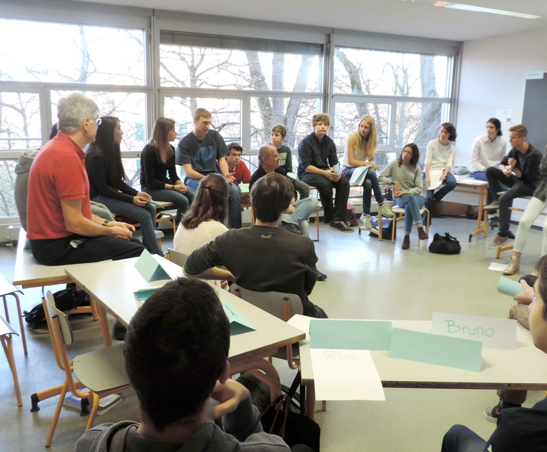 Temps d'écoute en classe Ecole Moser